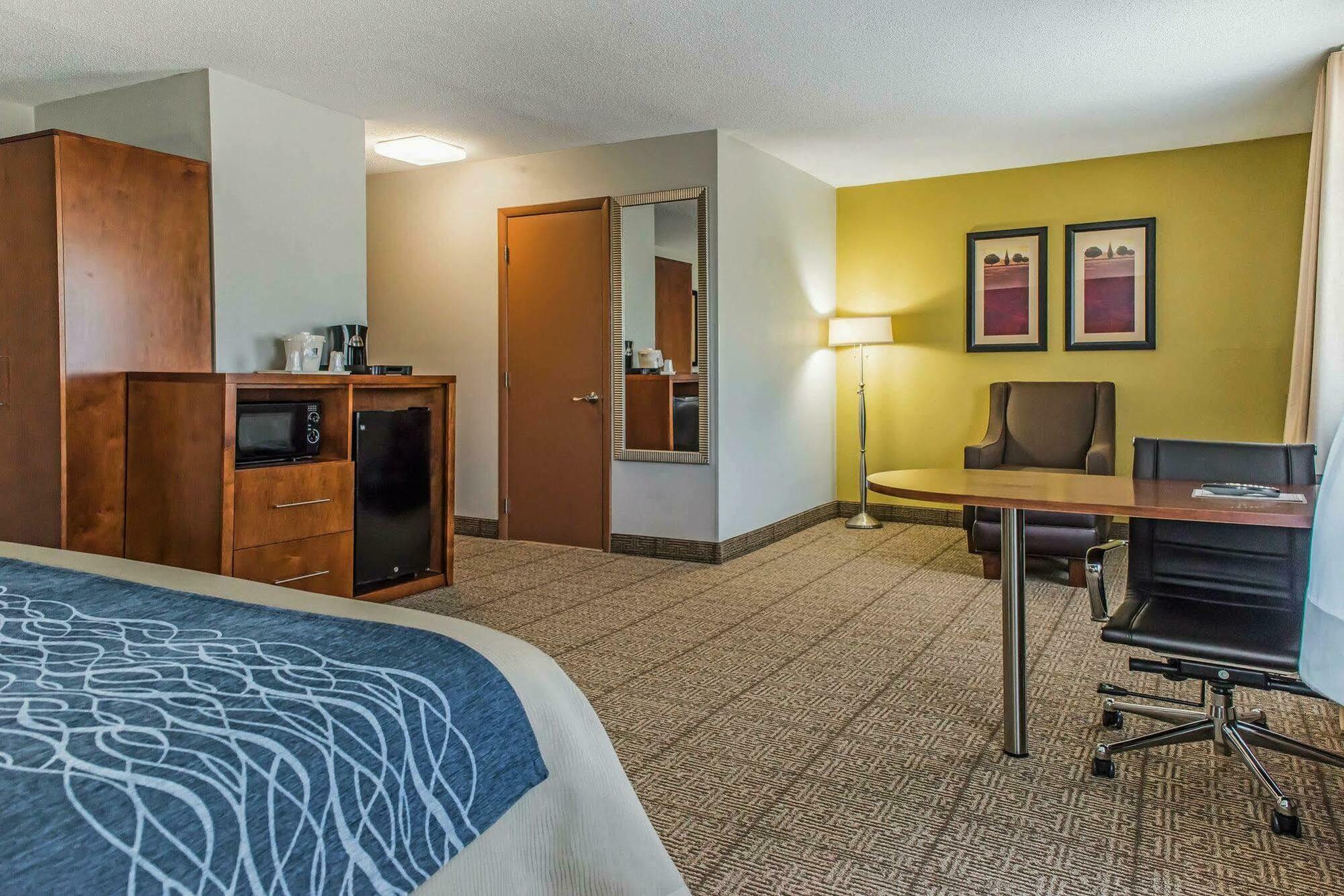 Comfort Inn Belle Vernon Eksteriør bilde